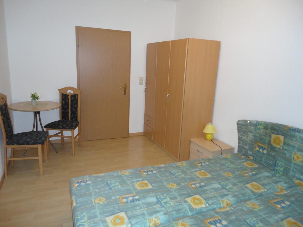 Gaestewohnungen Hennig Markkleeberg Habitación foto